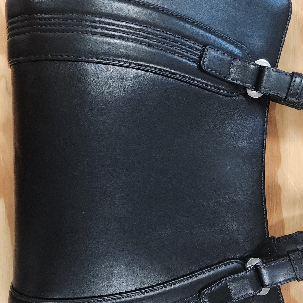 Loewe Camoscio Anagram Bag - Picture 11 of 16
